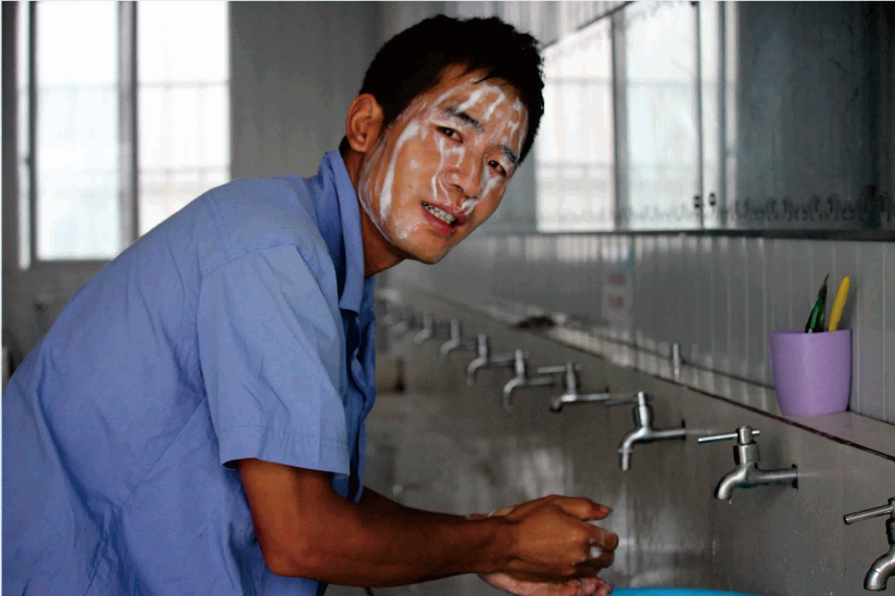 4《徹底洗白》  張慧平.png