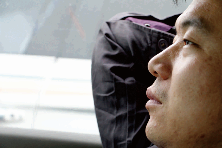 4《疲憊》  張洪巖.png